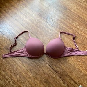 Super push VS pink bra in pink